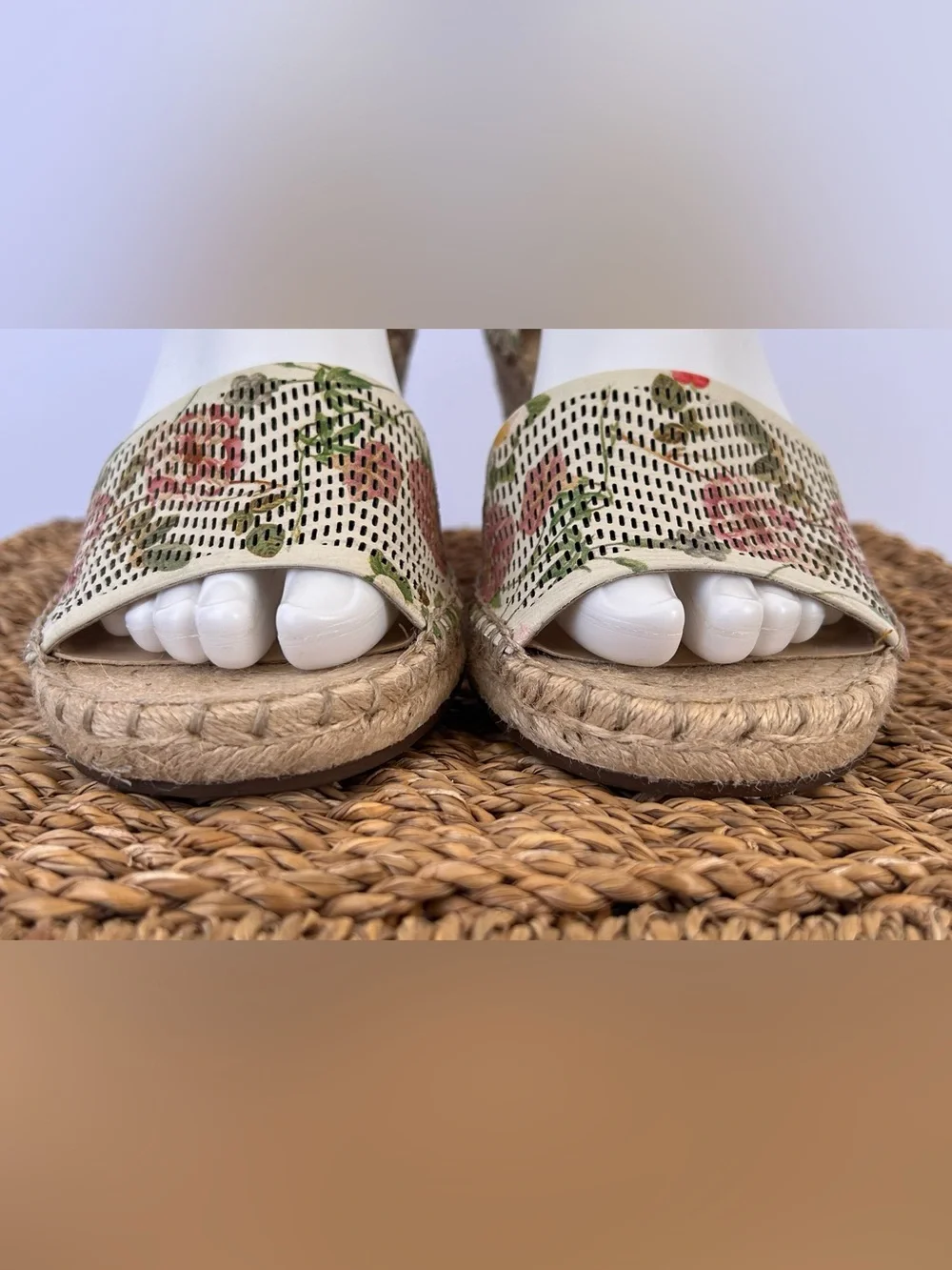 Vince Camuto Women’s Leerata Wedge‎ Espadrille Sandal Floral Print Size 7M